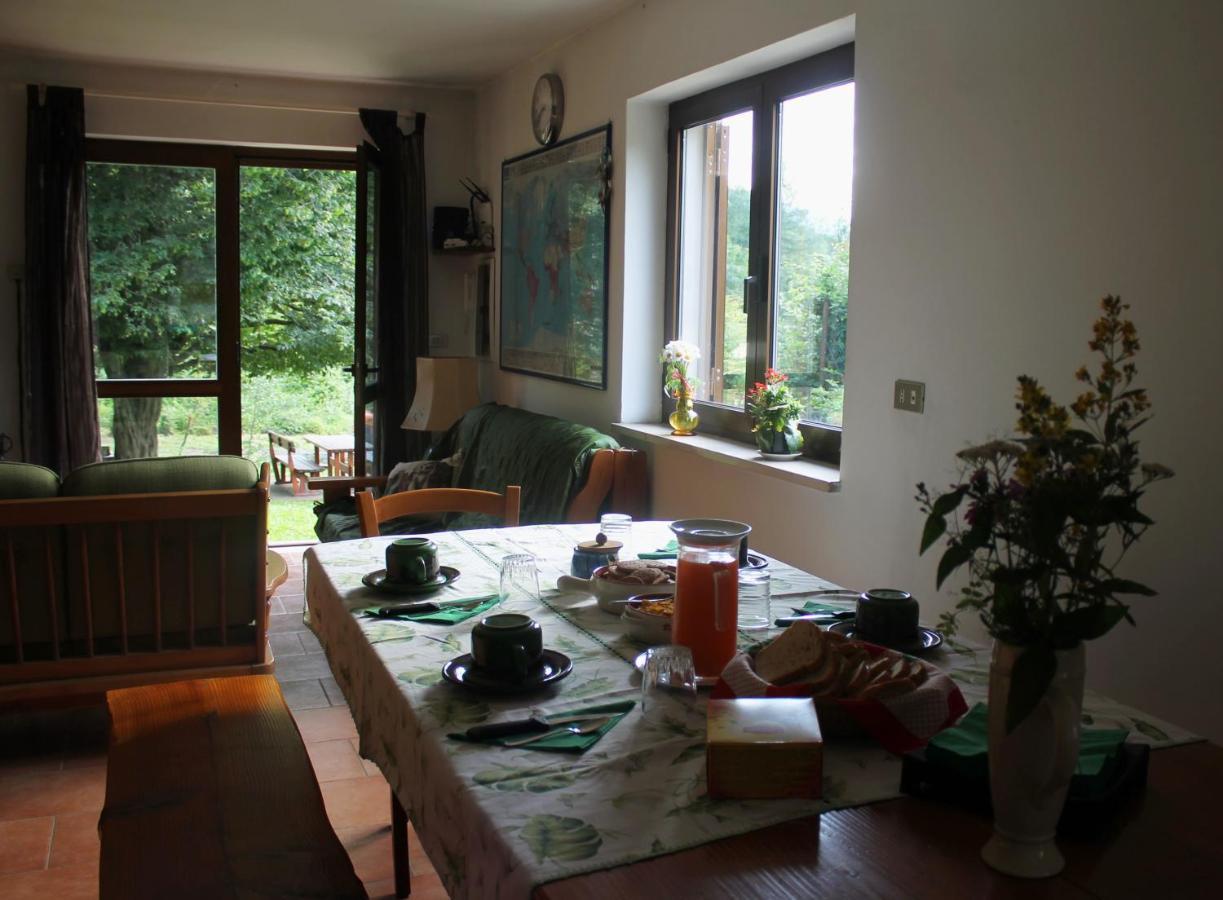 Bosco Delle Rune ..Un Angolo Di Paradiso Platischis Bagian luar foto