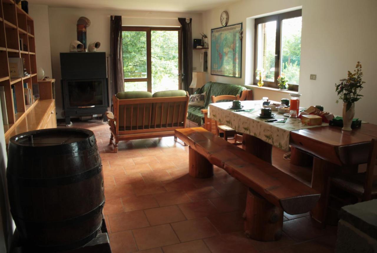 Bosco Delle Rune ..Un Angolo Di Paradiso Platischis Bagian luar foto